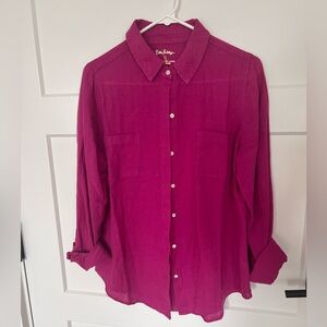 Lilly Pulitzer Sea View Linen Button
Down Top. Size Small. Burgundy